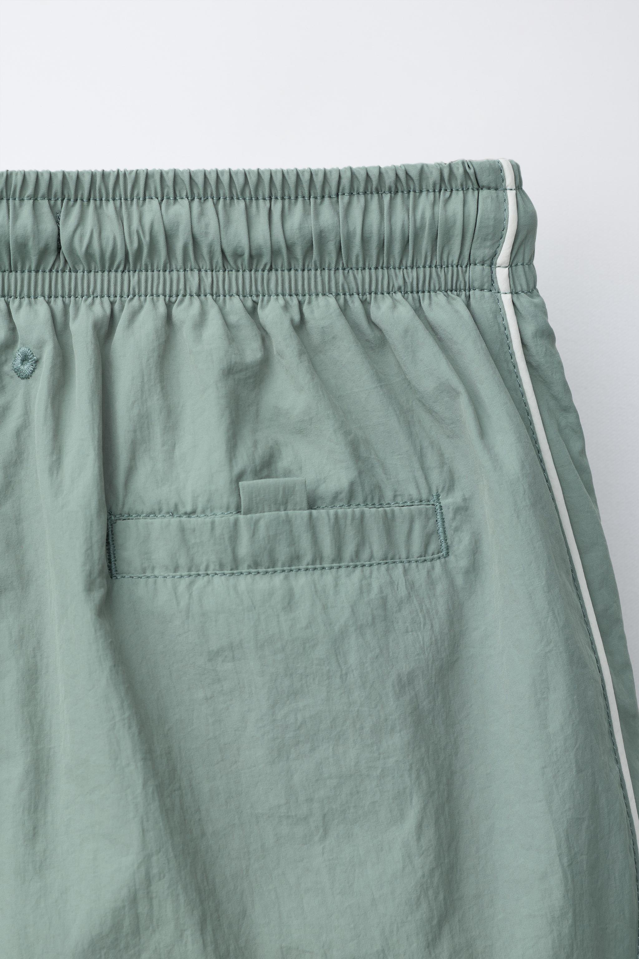 6-14 ANS/ SHORT DE BAIN À BANDES CONTRASTE